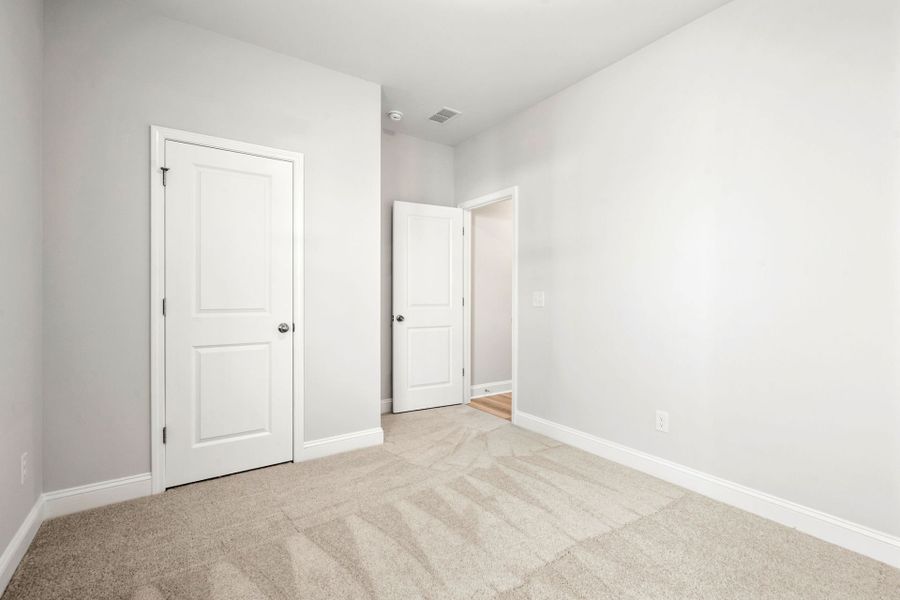 Spacious, unfurnished interior of a new home in Salem Bay, Beaufort (Image 23).