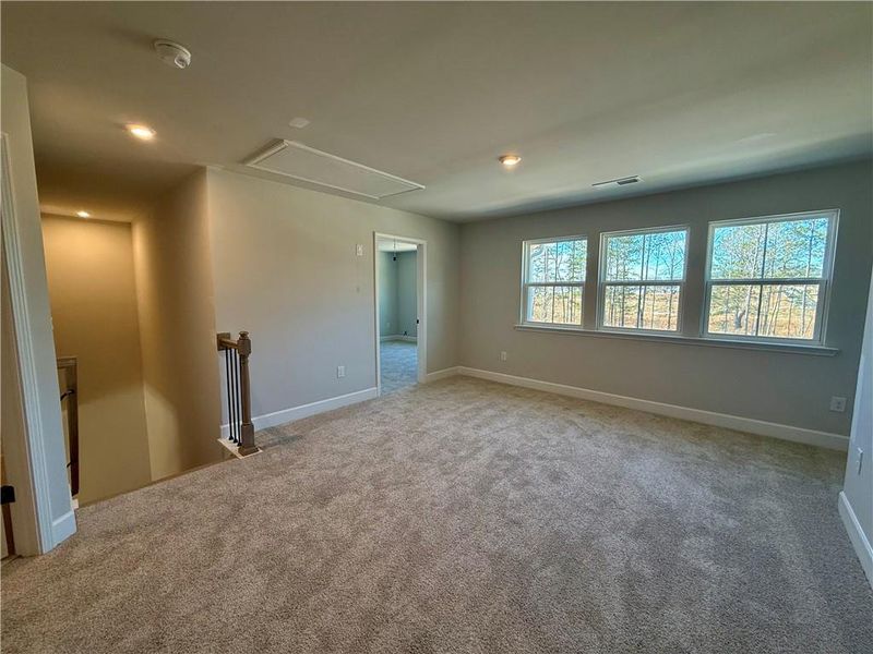 Spacious, unfurnished interior of a new home in Berkeley Mill, Cumming (Image 12).