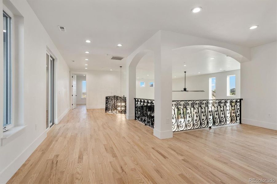 Spacious, unfurnished interior of a new home in , Brighton (Image 26).