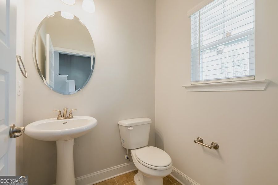 Furnished interior view inside a new home in Barrington Place, Macon (Image 6).
