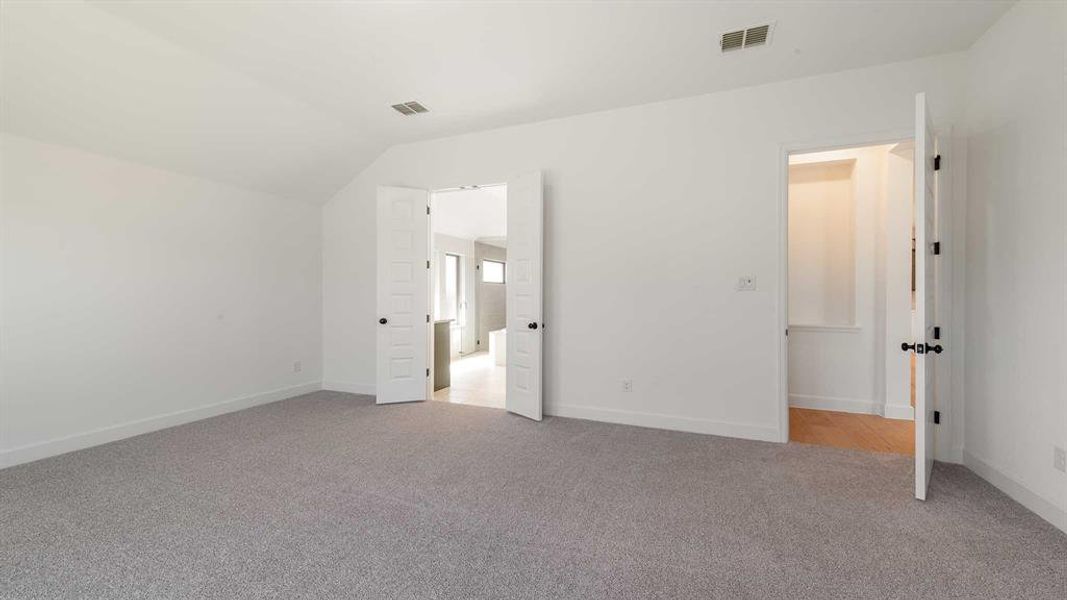 Spacious, unfurnished interior of a new home in Cambridge Crossing, Celina (Image 14).