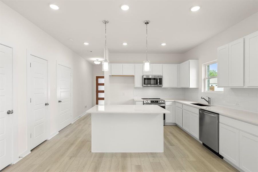 05. 1227 Anderson - Kitchen 05. 1227 Anderson - Kitchen