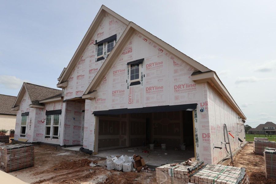 One story home with 4 beds, 2.5 baths, and 3 car garage One story home with 4 beds, 2.5 baths, and 3 car garage
