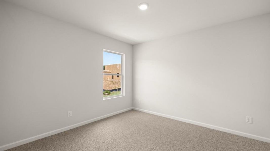 Spacious, unfurnished interior of a new home in Sheffield Highlands, Dallas (Image 10).