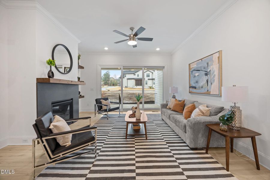 24-web-or-mls-IMG_0800 24-web-or-mls-IMG_0800