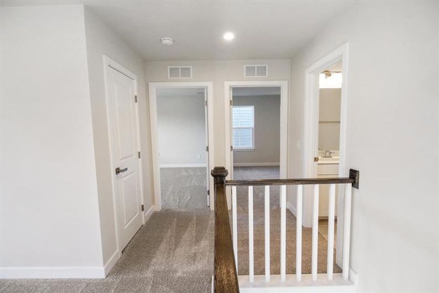 Spacious, unfurnished interior of a new home in Canterbrook Farms, Fountain Inn (Image 15).