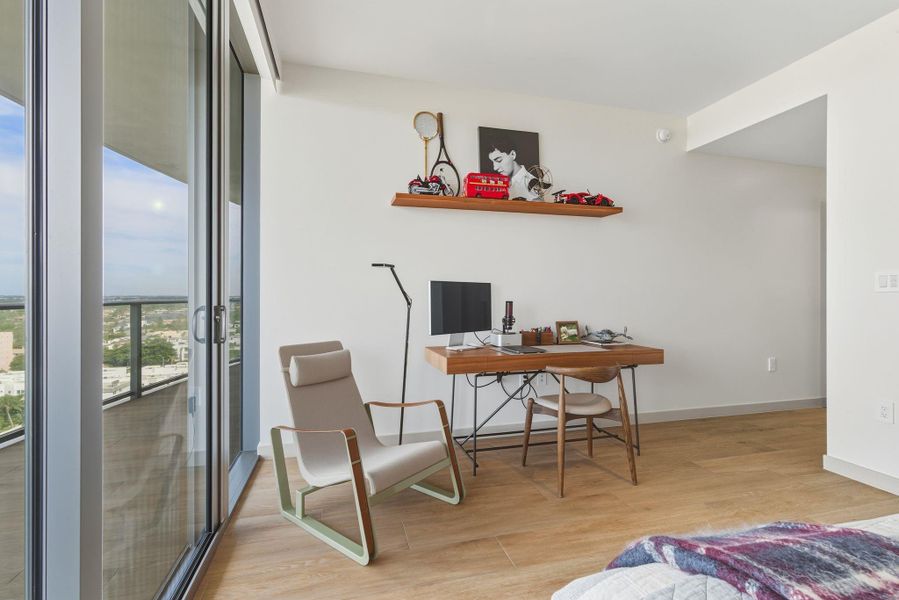 Furnished interior view inside a new home in , Pompano Beach (Image 33). Furnished interior view inside a new home in , Pompano Beach (Image 33).
