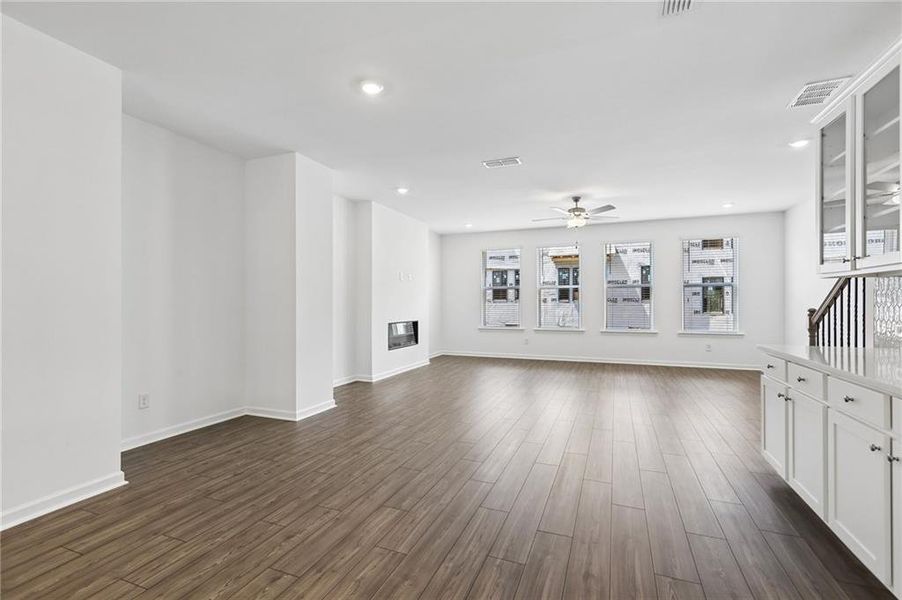 Spacious, unfurnished interior of a new home in Alder Creek, Cumming (Image 25).