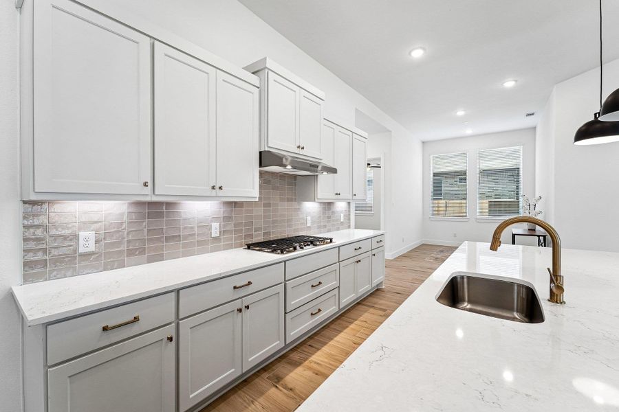 REPRESENTATIVE OF FLOOR PLAN ONLY REPRESENTATIVE OF FLOOR PLAN ONLY