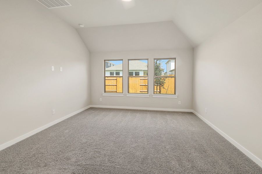 Spacious, unfurnished interior of a new home in Prairie Winds, Hutto (Image 22).