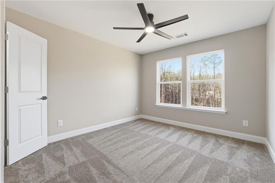 Spacious, unfurnished interior of a new home in , Gainesville (Image 24).