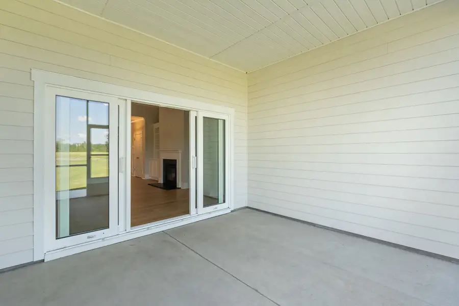 Representative exterior details of a home built from the Marshall by Bill Clark Homes in Riverside Cove, Wilmington (Image 3).