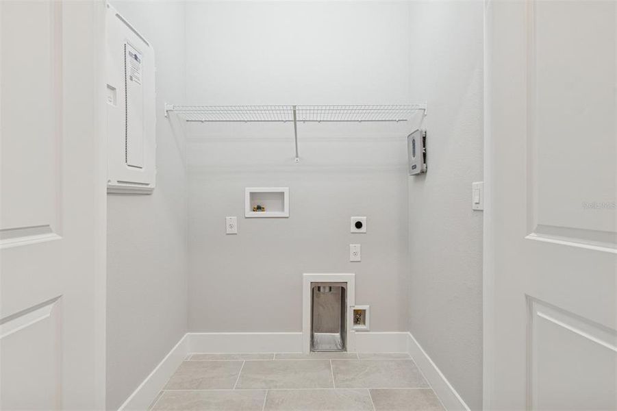 Spacious, unfurnished interior of a new home in Apex at Seminole Heights, Tampa (Image 15).