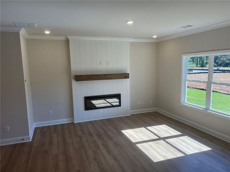 Spacious, unfurnished interior of a new home in Crofton Place Enclave, Snellville (Image 15).