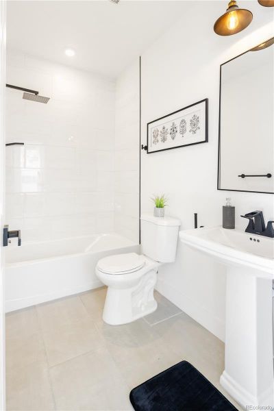 Furnished interior view inside a new home in , Arvada (Image 9).