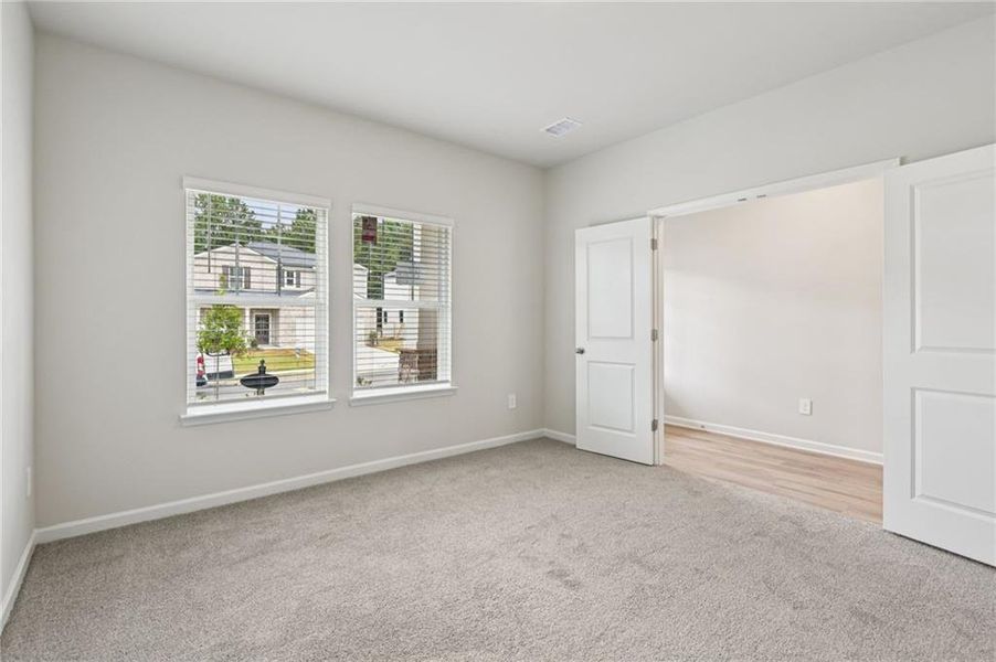 Spacious, unfurnished interior of a new home in Ivey Township, Dallas (Image 21).