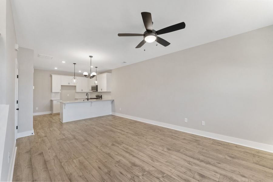 Representative unfurnished interior of a home built from the Holland by Hunter Quinn Homes in Renaissance Place, Greenville (Image 18).