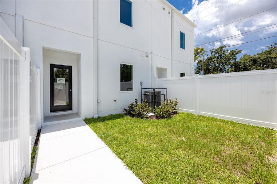 Exterior details and patio area of a home in , Tampa (Image 25).