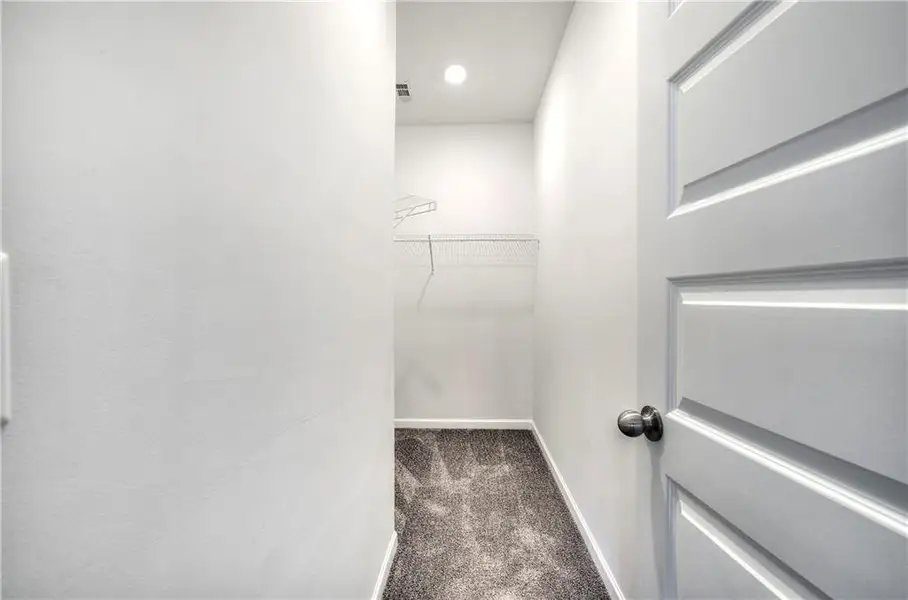 Spacious, unfurnished interior of a new home in , Cartersville (Image 25). Spacious, unfurnished interior of a new home in , Cartersville (Image 25).