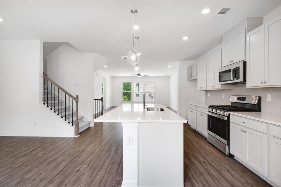 Image 36 of a home in Hampton Trace.