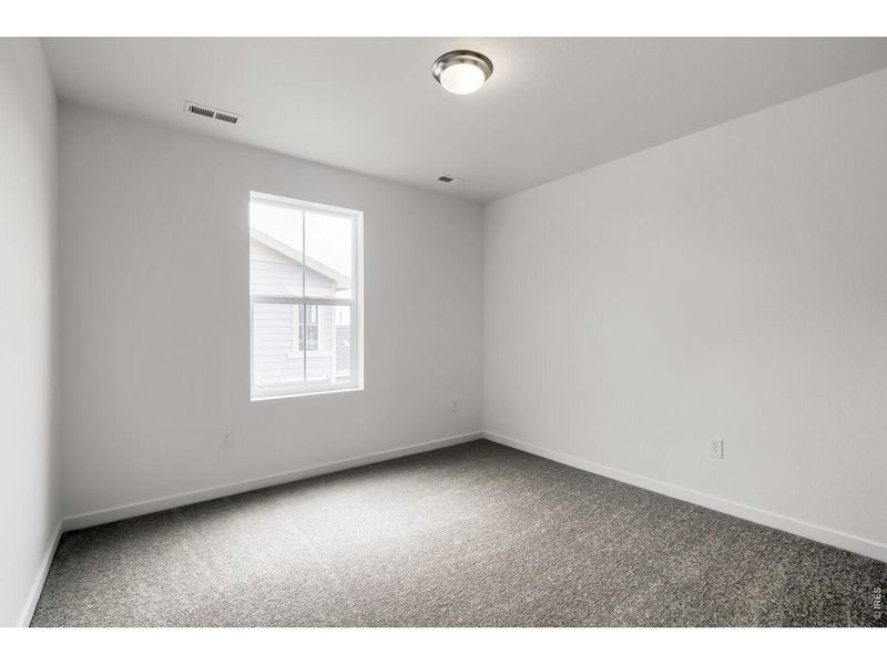 Spacious, unfurnished interior of a new home in Timber Lark, Fort Collins (Image 11). Spacious, unfurnished interior of a new home in Timber Lark, Fort Collins (Image 11).