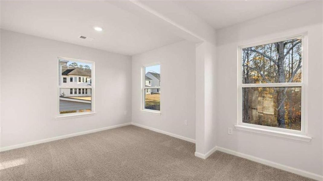 Spacious, unfurnished interior of a new home in Water Oak Estates, Lawrenceville (Image 29).