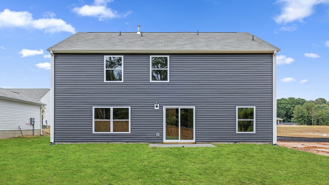 Exterior details and patio area of a home in Cedar Gap, Fountain Inn (Image 2).