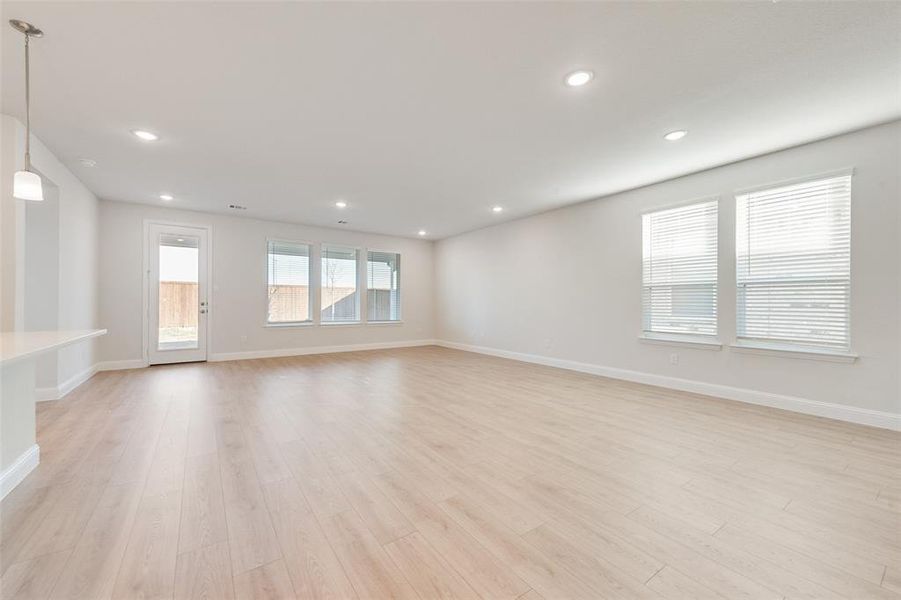 Spacious, unfurnished interior of a new home in Wildflower Ranch, Justin (Image 22).