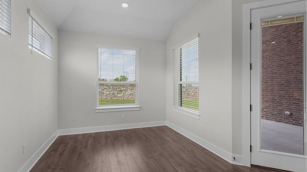 Spacious, unfurnished interior of a new home in Parkside on the River, Georgetown (Image 14). Spacious, unfurnished interior of a new home in Parkside on the River, Georgetown (Image 14).