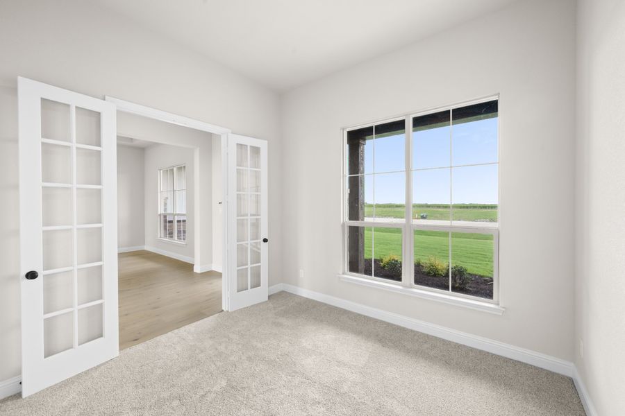 Spacious, unfurnished interior of a new home in Pecan Acres, Red Oak (Image 26). Spacious, unfurnished interior of a new home in Pecan Acres, Red Oak (Image 26).