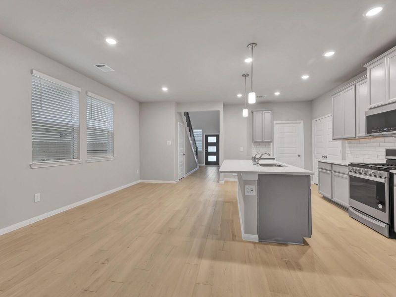 Photo is not of the actual home, but is an inspirational photo of builder’s model home and may depict options, furnishings, and/or decorator features that are not included Photo is not of the actual home, but is an inspirational photo of builder’s model home and may depict options, furnishings, and/or decorator features that are not included