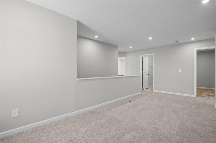 Spacious, unfurnished interior of a new home in Sage Woods, Dallas (Image 27).