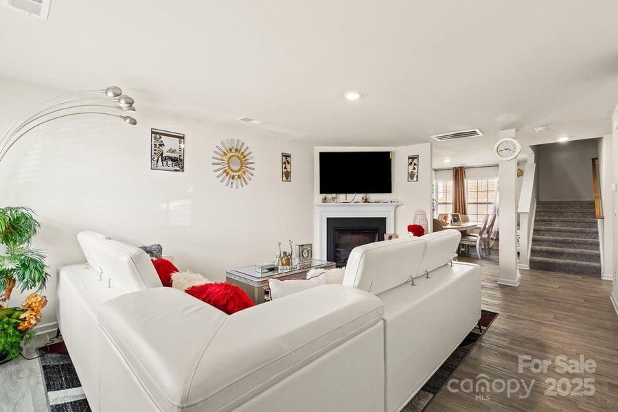 Furnished interior view inside a new home in Mills at Long Creek, Dallas (Image 6). Furnished interior view inside a new home in Mills at Long Creek, Dallas (Image 6).