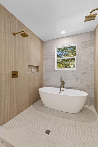 Furnished interior view inside a new home in , Charleston (Image 10).