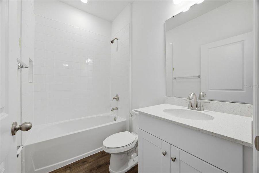 Furnished interior view inside a new home in , Okahumpka (Image 10).