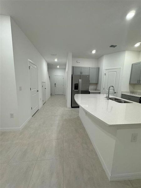 Spacious, unfurnished interior of a new home in Horse Creek at Crosswinds, Davenport (Image 7).