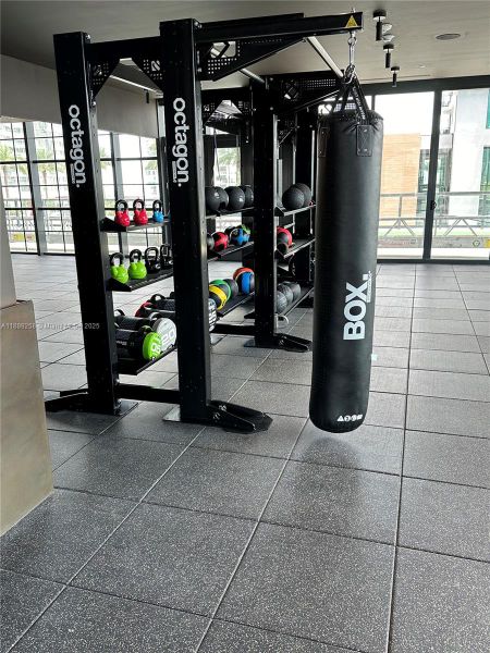 Community amenities in , Miami (Image 23).