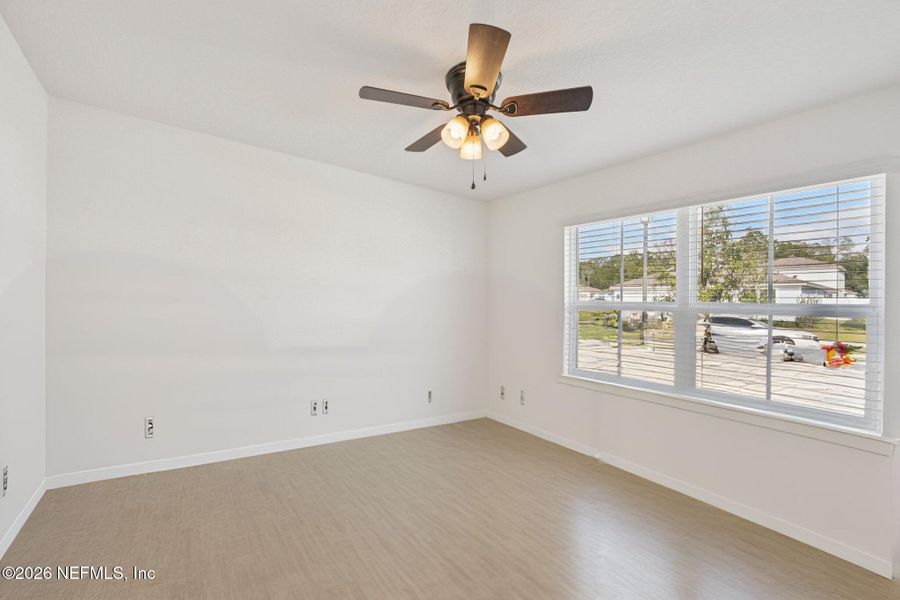 Spacious, unfurnished interior of a new home in , Jacksonville (Image 24).