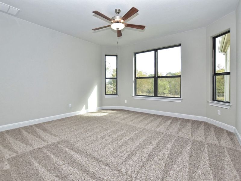 Representative unfurnished interior of a home built from the Madera II by Giddens Homes in Scofield Farms Estates, Georgetown (Image 310).