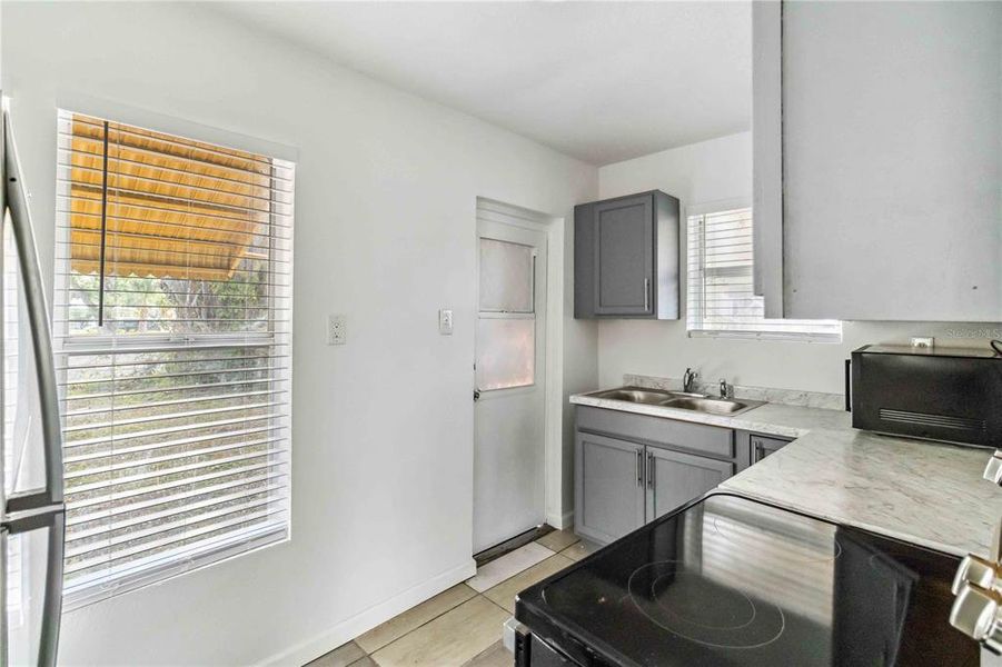 Furnished interior view inside a new home in , Bradenton (Image 8).