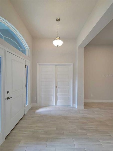 Spacious, unfurnished interior of a new home in , Ocala (Image 17). Spacious, unfurnished interior of a new home in , Ocala (Image 17).