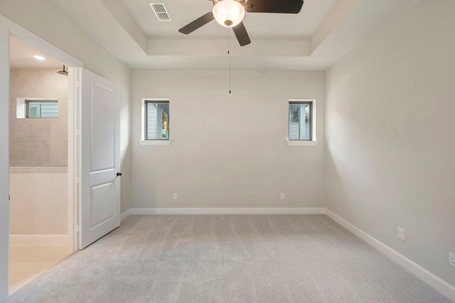 Spacious, unfurnished interior of a new home in Sienna - Landmark Row Collection, Missouri City (Image 18). Spacious, unfurnished interior of a new home in Sienna - Landmark Row Collection, Missouri City (Image 18).