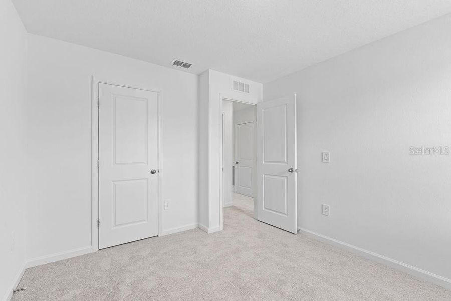 Spacious, unfurnished interior of a new home in , Davenport (Image 20).