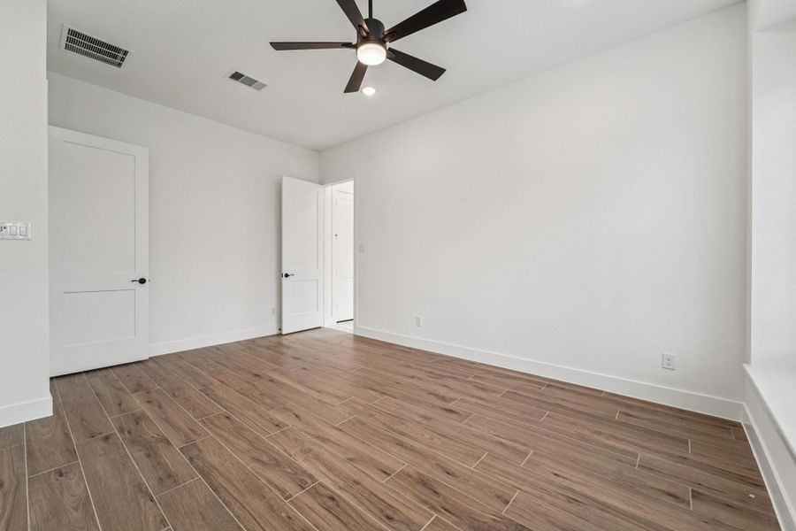 Spacious, unfurnished interior of a new home in Evergreen, Conroe (Image 23). Spacious, unfurnished interior of a new home in Evergreen, Conroe (Image 23).