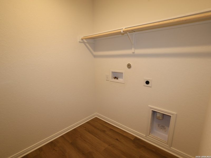 Spacious, unfurnished interior of a new home in Greenspoint Heights, Seguin (Image 25).