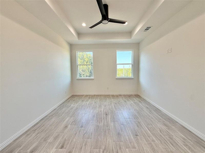 Spacious, unfurnished interior of a new home in , Granbury (Image 23). Spacious, unfurnished interior of a new home in , Granbury (Image 23).