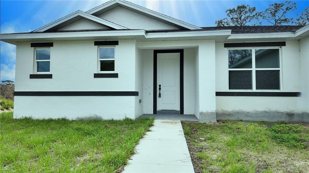 Exterior details and patio area of a home in , Ocala (Image 21). Exterior details and patio area of a home in , Ocala (Image 21).