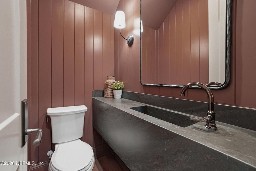 Image 85 of a home in .