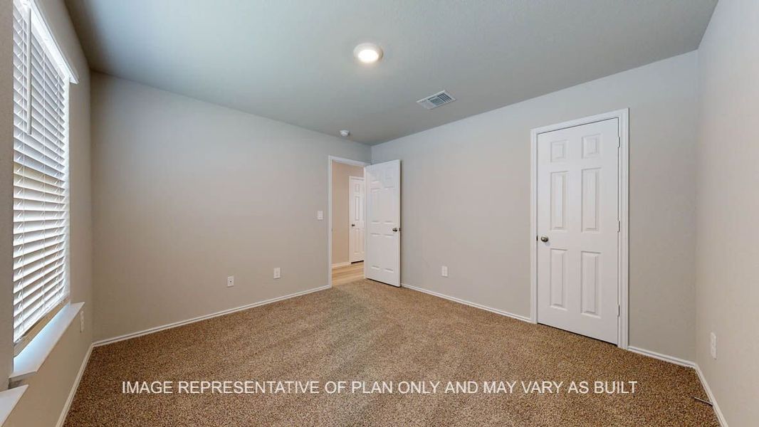 Spacious, unfurnished interior of a new home in Park Meadows, Lorena (Image 21).