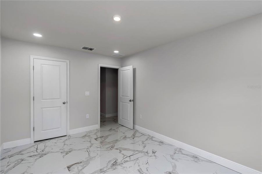 Spacious, unfurnished interior of a new home in Diamond Ridge, Belleview (Image 35).